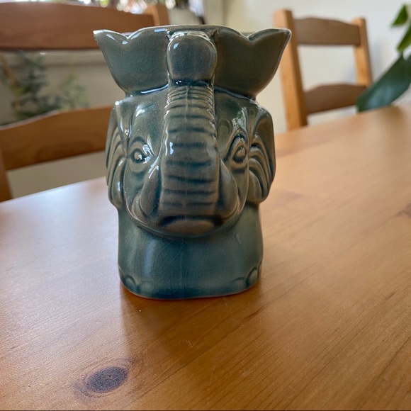 Handmade Elephant Oil Diffuser - Picture 4 of 7
